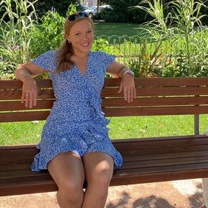 Meet your Posher, Alexis